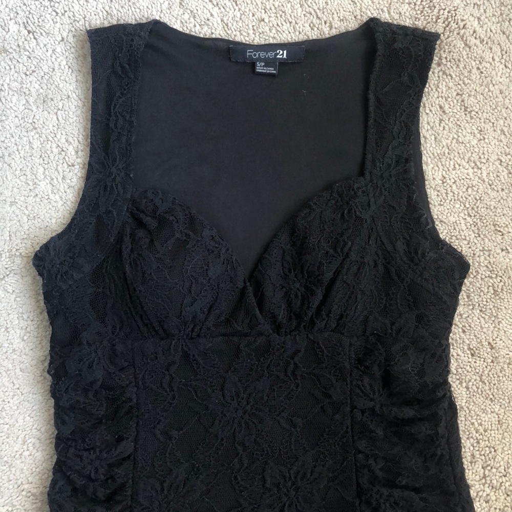 ✨black lace top with built in bra✨